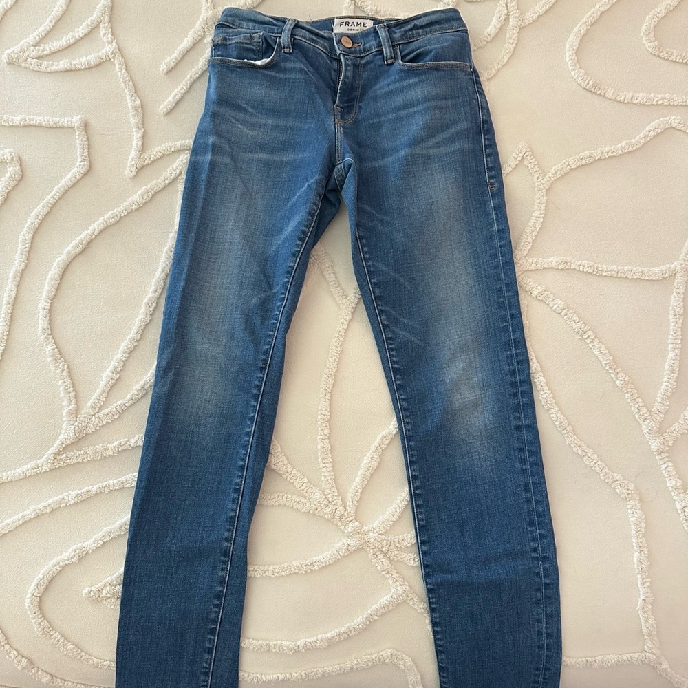 Frame Denim Blue Skinny Jeans with Stretch Fit